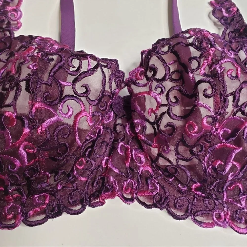 Victoria’s Secret- Purple Embroidered Heart Bra, Size 34B
